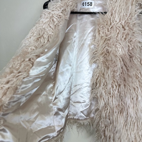 Bongo vest med pre owned no flaws p2 p 17 length 25 faux fur - Picture 2 of 5